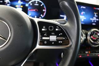 MERCEDES-BENZ GLA 200 usata, con Frenata d