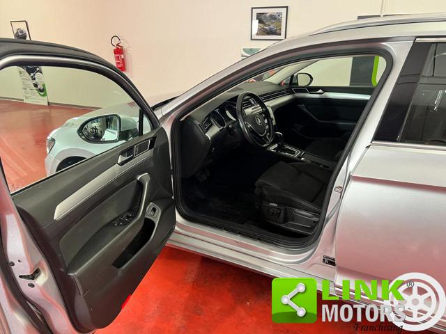 VOLKSWAGEN Passat Variant usata, con ESP