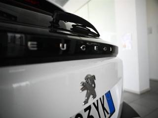 PEUGEOT 2008 usata, con Boardcomputer