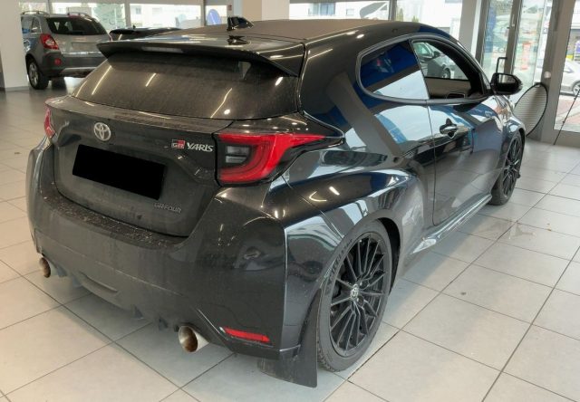 TOYOTA Yaris usata, con Airbag laterali