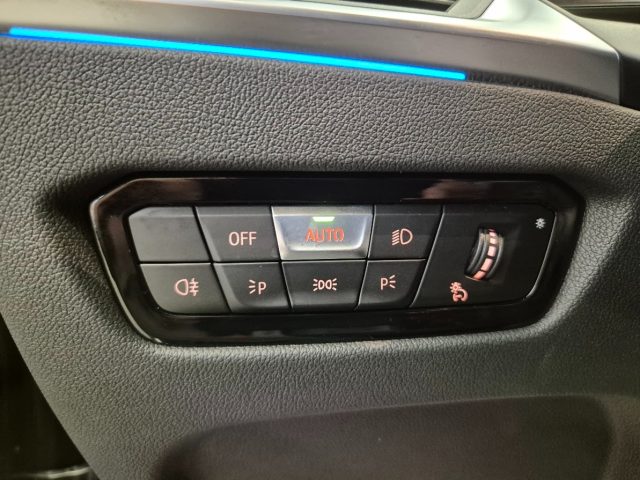 BMW 320 usata, con Bluetooth