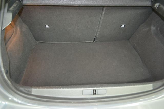 PEUGEOT 208 usata, con Touch screen