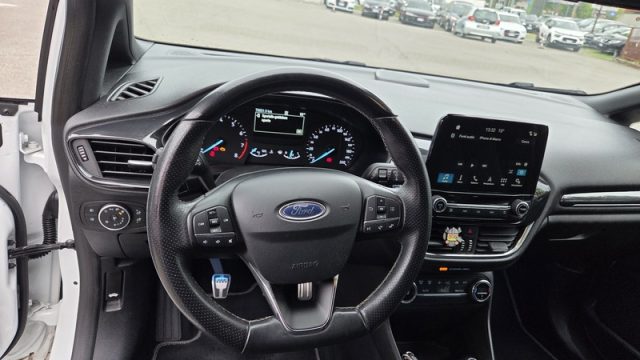 FORD Fiesta usata, con Cruise Control