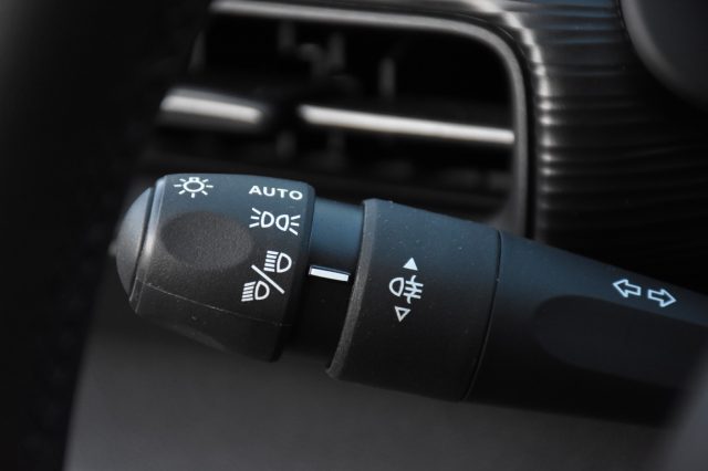 JEEP Avenger usata, con Touch screen