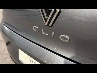 RENAULT Clio usata, con Volante in pelle