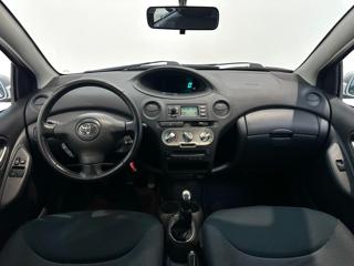 TOYOTA Yaris usata, con Boardcomputer