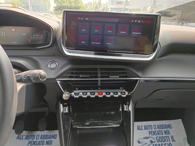 PEUGEOT 2008 usata, con Volante in pelle