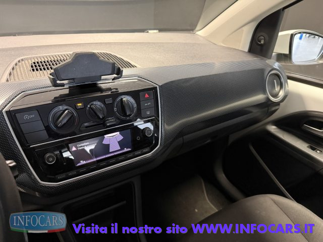 VOLKSWAGEN up! usata, con Servosterzo