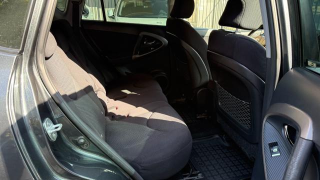 TOYOTA RAV 4 usata, con Filtro antiparticolato