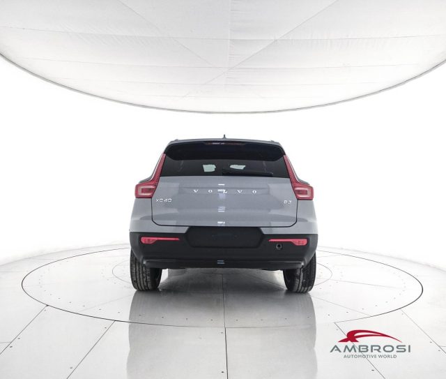 VOLVO XC40 usata 5