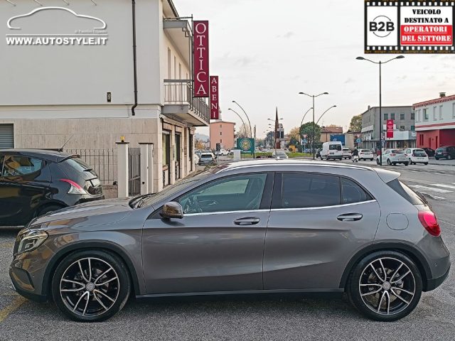 MERCEDES-BENZ GLA 220 usata, con Vivavoce