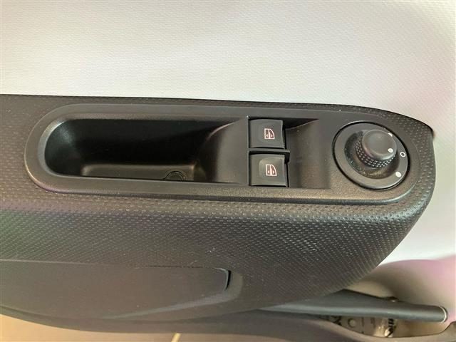 RENAULT Twingo usata 27