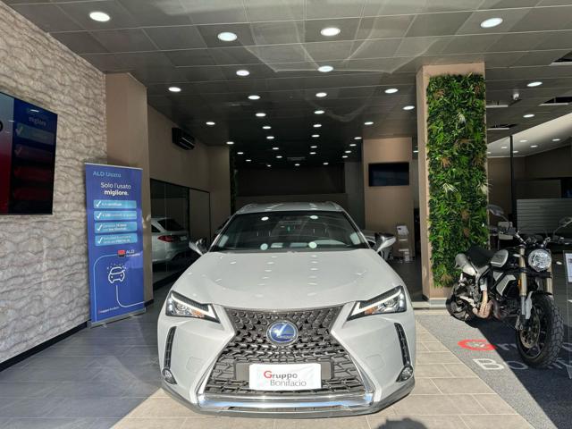 LEXUS UX 250h usata, con Airbag laterali