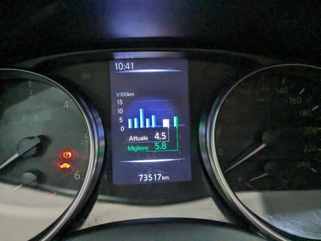 NISSAN Qashqai usata 23
