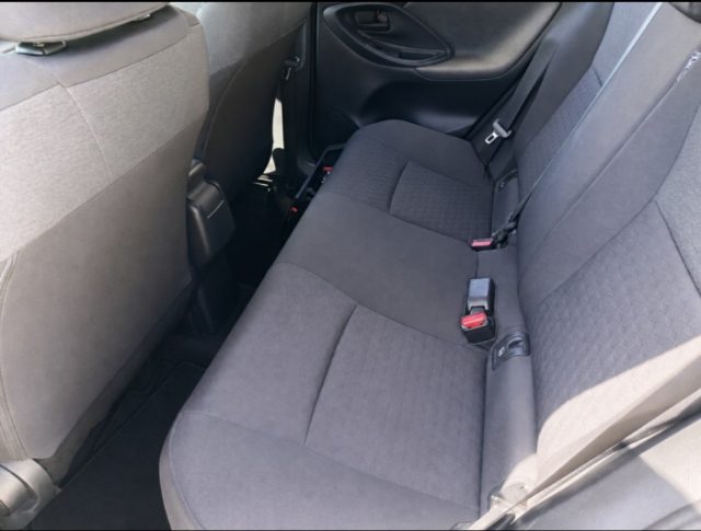 TOYOTA Yaris usata 10