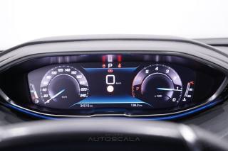 PEUGEOT 5008 usata, con Volante in pelle