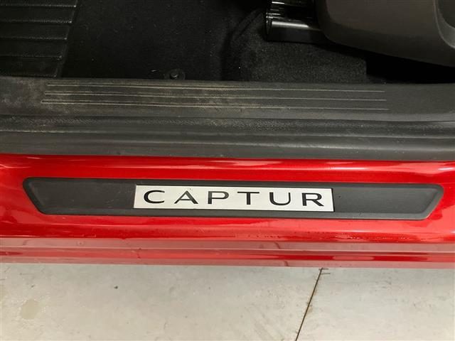 RENAULT Captur usata 26