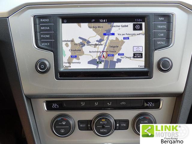VOLKSWAGEN Passat Variant usata, con Autoradio