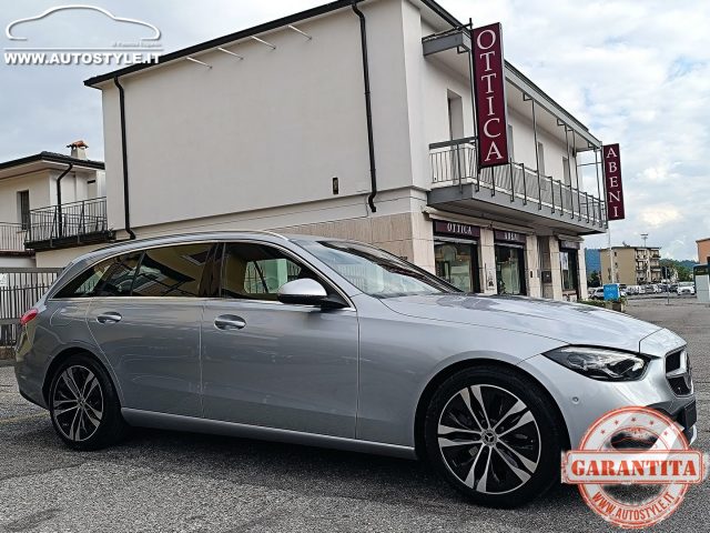 MERCEDES-BENZ C 220 usata, con Sedili sportivi