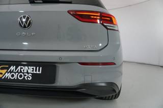VOLKSWAGEN Golf usata, con USB