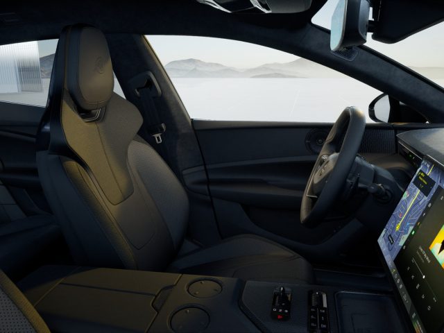 LOTUS Emeya usata, con Cruise Control
