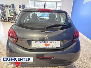 PEUGEOT 208 usata, con Autoradio