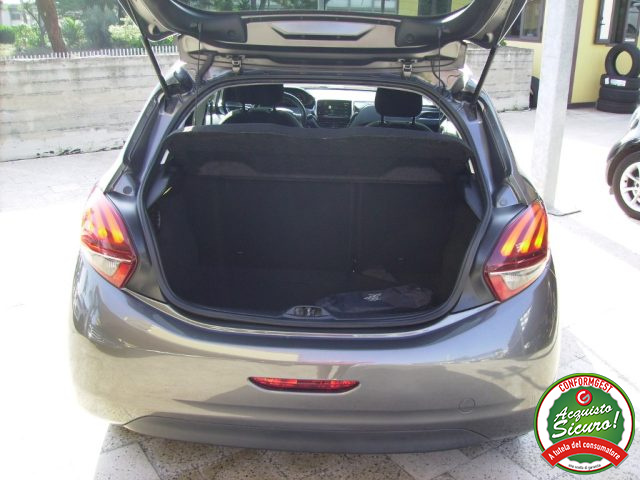 PEUGEOT 208 usata, con Limitatore di velocità