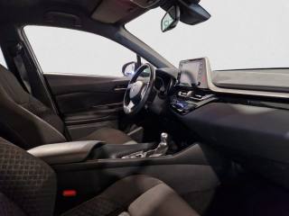 TOYOTA C-HR usata, con Controllo automatico clima