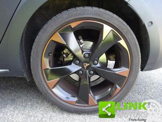 CUPRA Leon usata, con Specchietti laterali elettrici