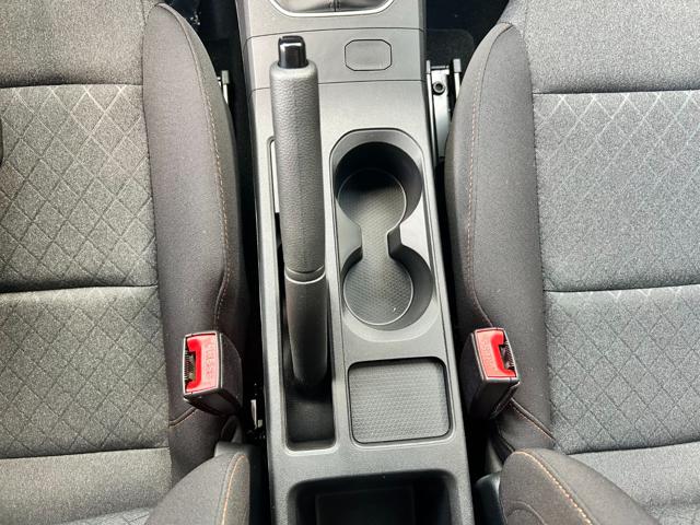 MG MG3 usata, con Fari LED