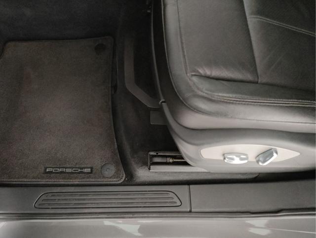 PORSCHE Cayenne usata, con Controllo trazione