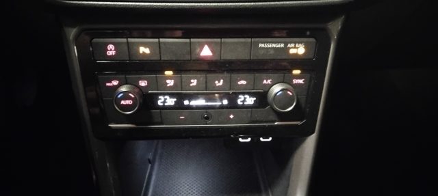 VOLKSWAGEN T-Cross usata, con Bluetooth