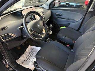 LANCIA Ypsilon usata, con Autoradio digitale