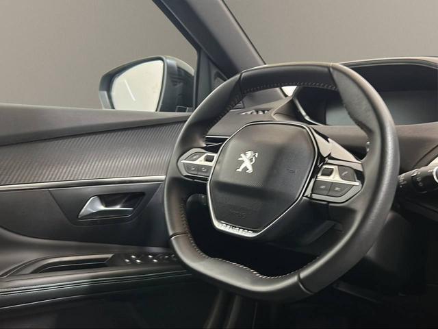 PEUGEOT 5008 usata, con Sedile posteriore sdoppiato