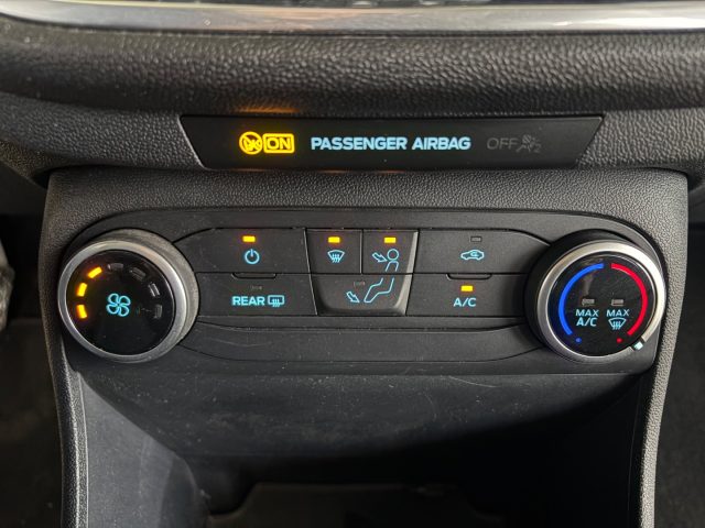 FORD Fiesta usata, con Luci diurne