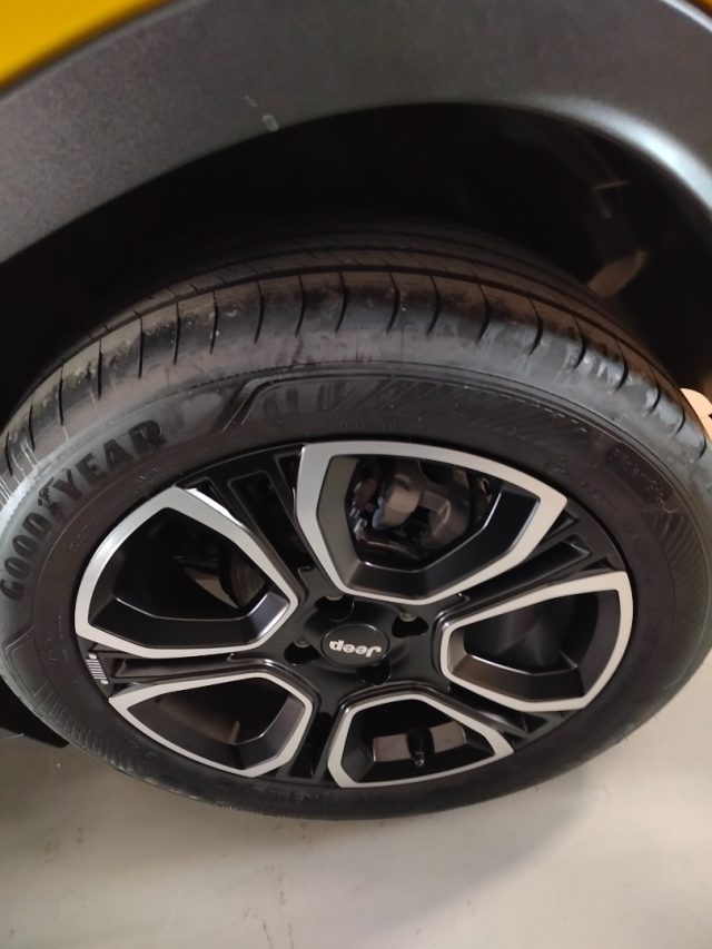 JEEP Avenger usata, con Fendinebbia