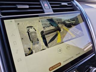 LAND ROVER Discovery usata, con USB