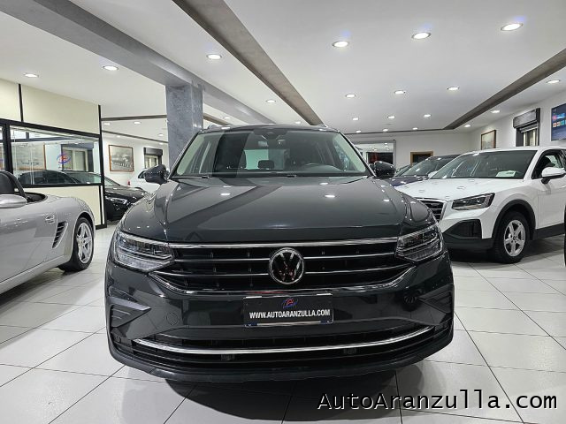 VOLKSWAGEN Tiguan usata, con Airbag
