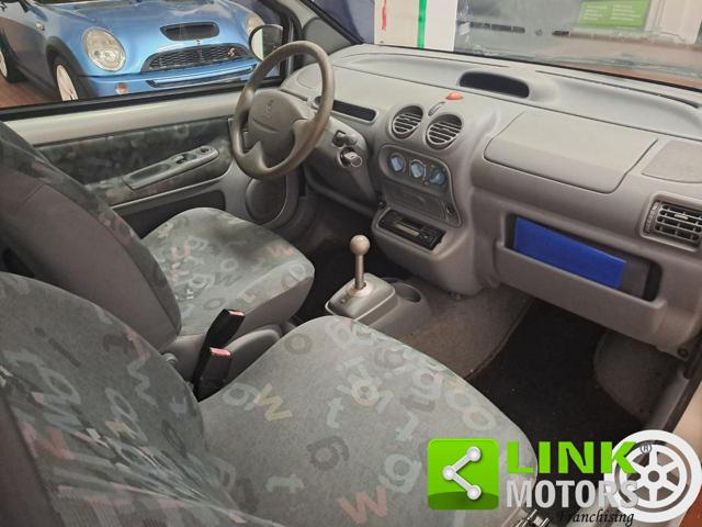 RENAULT Twingo usata 13