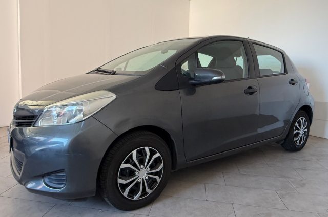 TOYOTA Yaris usata 1