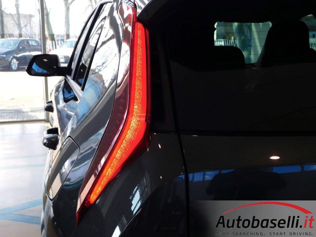 KIA Niro usata, con Sensori di parcheggio anteriori