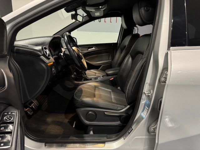 MERCEDES-BENZ B 200 usata, con Servosterzo
