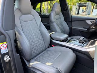 AUDI Q8 usata, con Specchietti laterali elettrici
