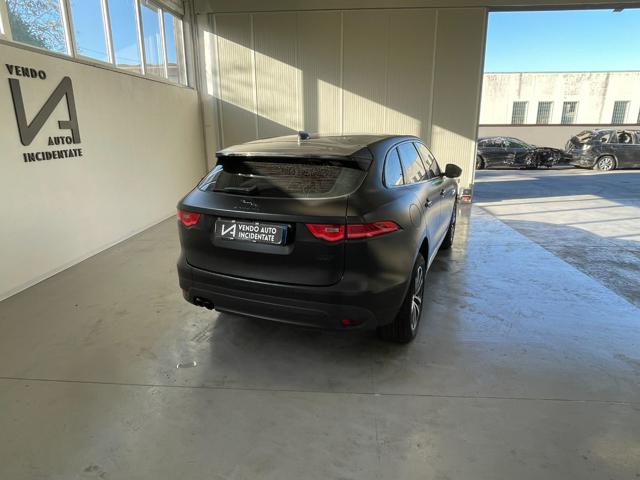 JAGUAR F-Pace usata, con Boardcomputer