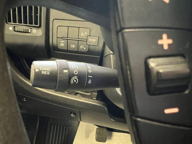 OPEL Movano usata, con Bracciolo