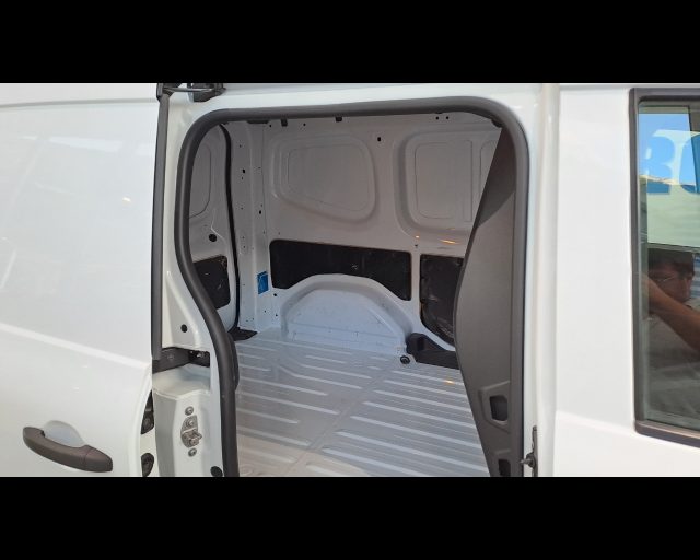 RENAULT Kangoo usata, con Specchietti laterali elettrici