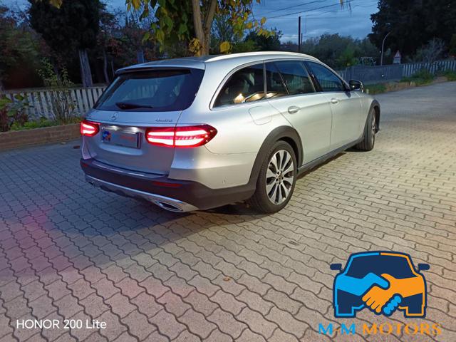 MERCEDES-BENZ E 220 usata, con Airbag Passeggero