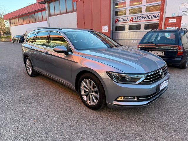 VOLKSWAGEN Passat Variant usata, con Airbag laterali