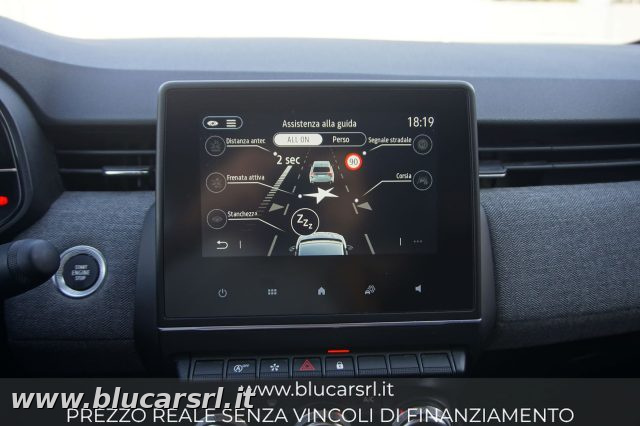 RENAULT Clio usata 16
