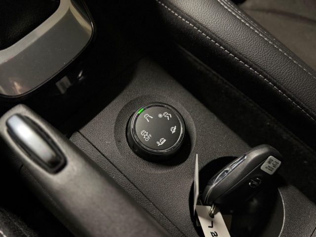 OPEL Crossland X usata, con Regolazione elettrica sedili